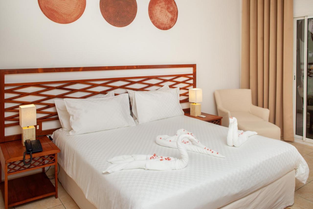 Royal Beach Hotel Ambatoloaka  Esterno foto