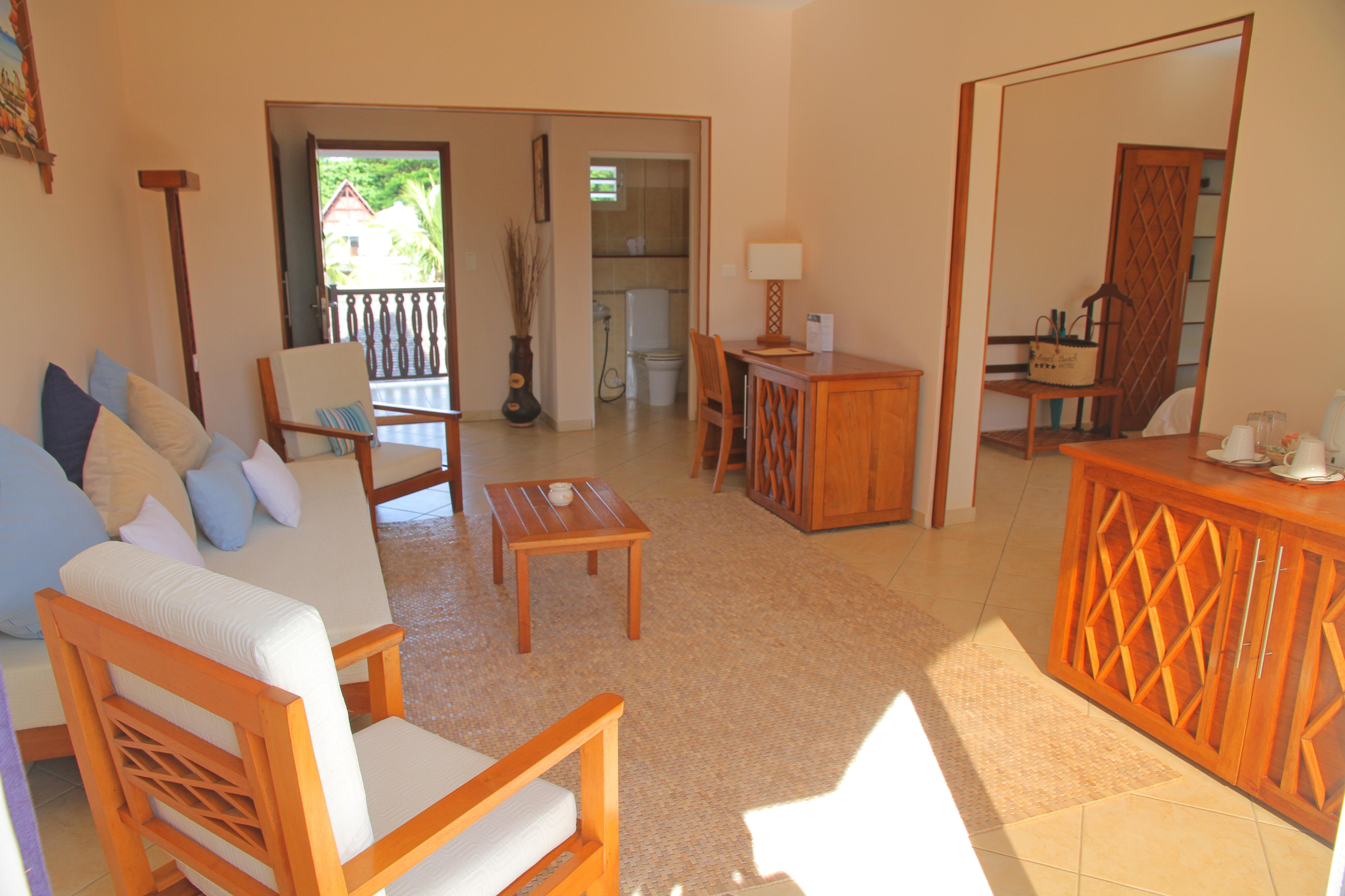 Royal Beach Hotel Ambatoloaka  Esterno foto