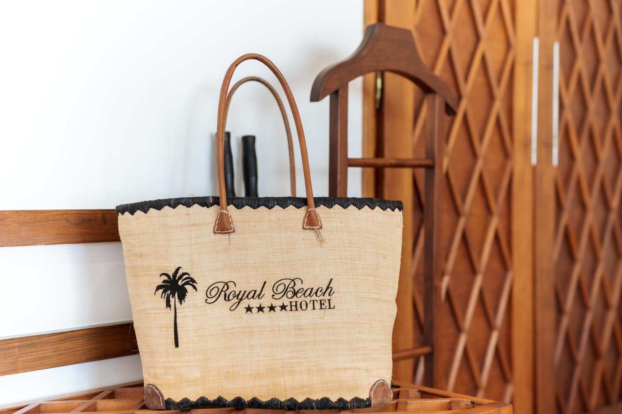 Royal Beach Hotel Ambatoloaka  Esterno foto