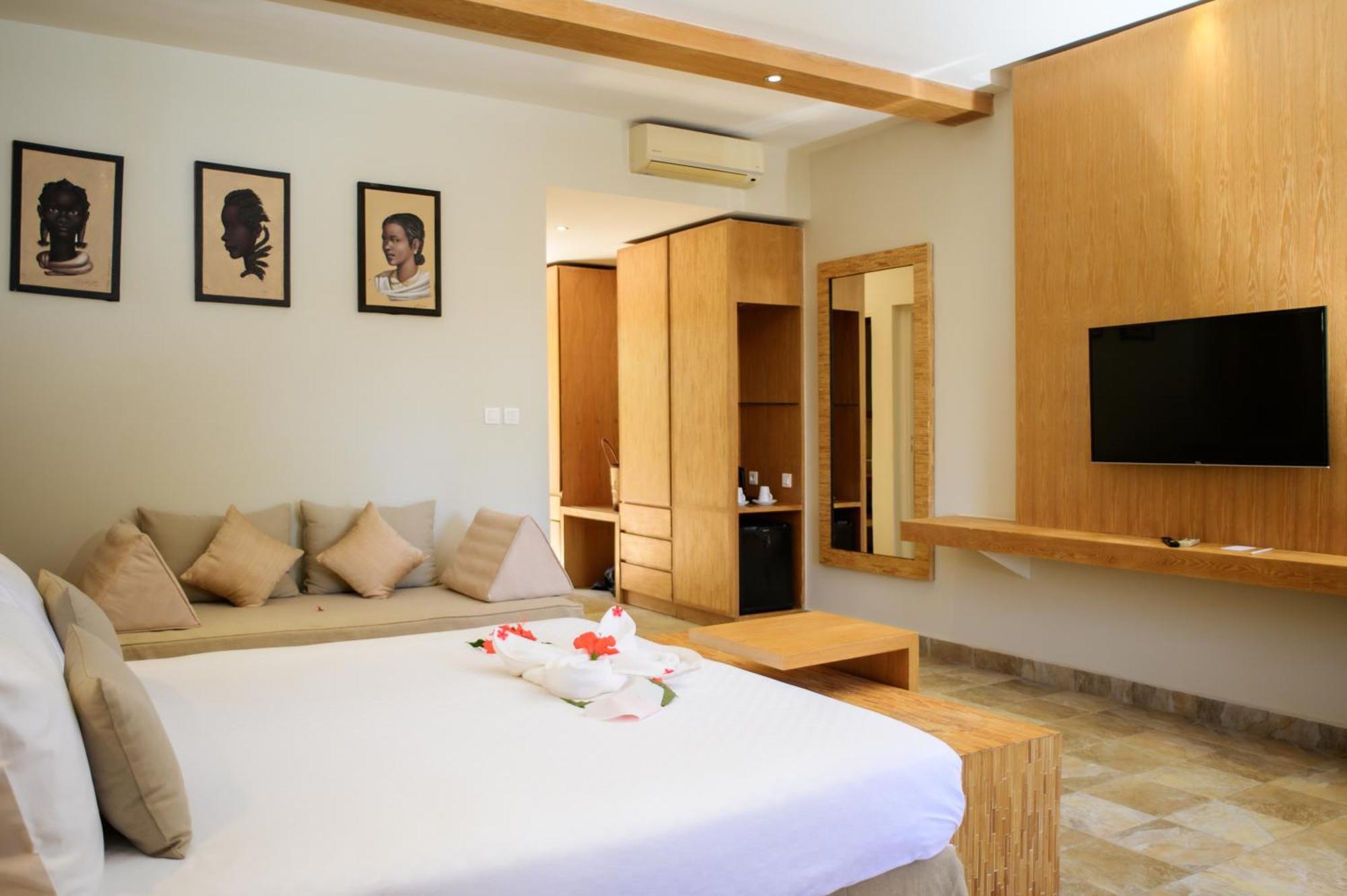 Royal Beach Hotel Ambatoloaka  Esterno foto